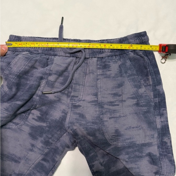 Athleta Farallon Jogger Petite 4P Violet Print Activewear Pants - Picture 8 of 10